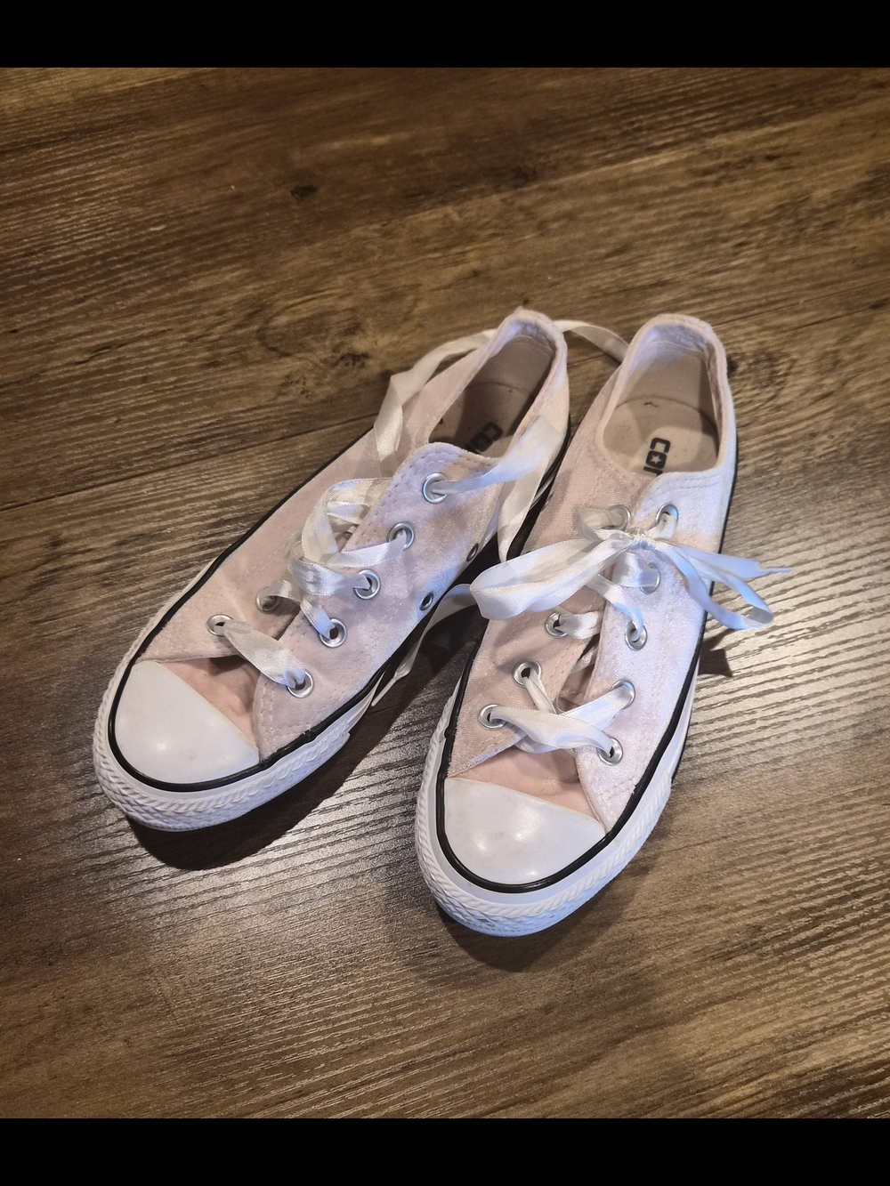 Converse Velvet Sneakers in Light Pink and White